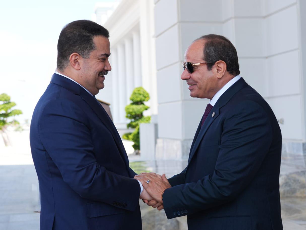 بالصور ..مراسم استقبال رسمية لرئيس مجلس الوزراء العراقى السيد محمد شياع السوداني في مدينة العلمين المصرية