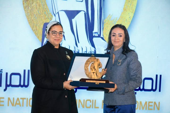 القومي للمرأة يكرم وزيرة التضامن الإجتماعي لدورها الرائد خلال رئاسة المجلس  ويكرّم أعضائه السابقين