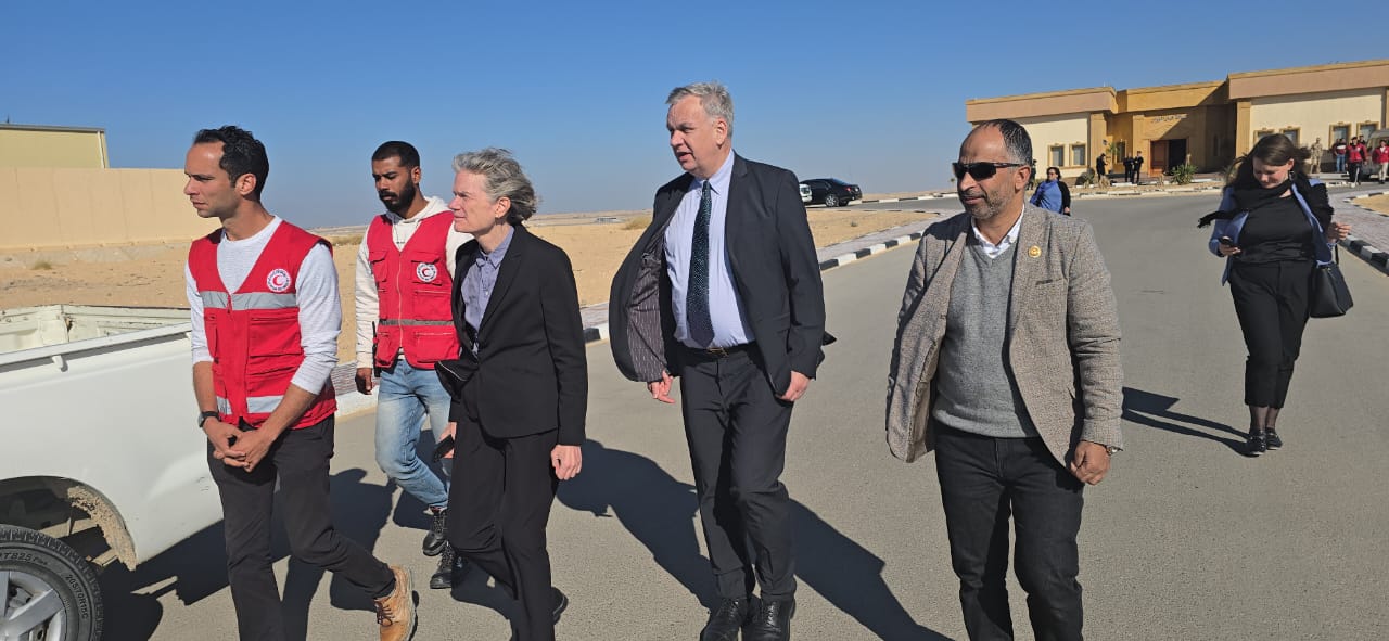 محافظ شمال سيناء يستقبل سفير المانيا في القاهرة - بالصور