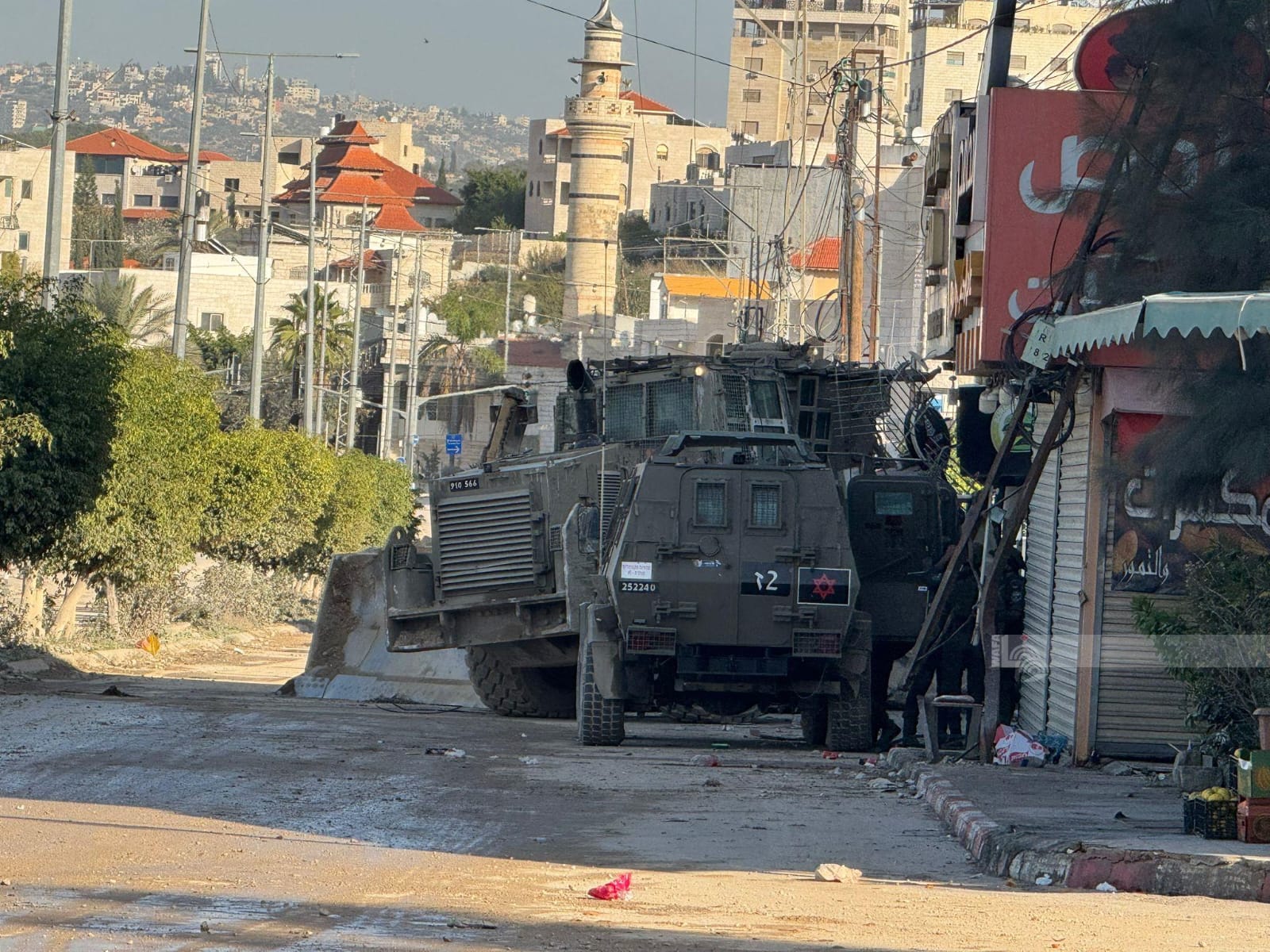 اقتحمت قوات الاحتلال الإسرائيلي، ظهر اليوم الثلاثاء، مخيم عقبة جبر، جنوب مدينة أريحا.