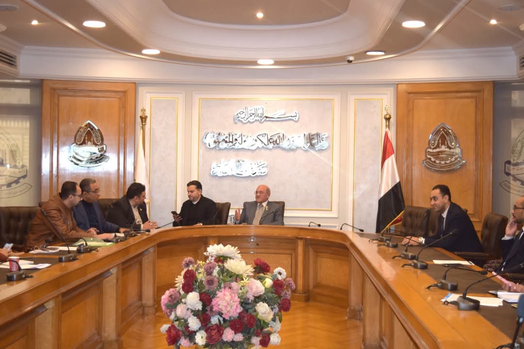 غرفة القاهرة تبحث تعاونًا جديدًا مع البنوك  لتطوير الخدمات الاقتصادية والإدارية