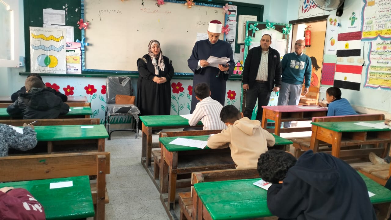 بالصور بدء امتحانات الفصل الدراسي الأول للشهادتين الابتدائيه والإعدادية بمنطقة شمال سيناء الأزهرية