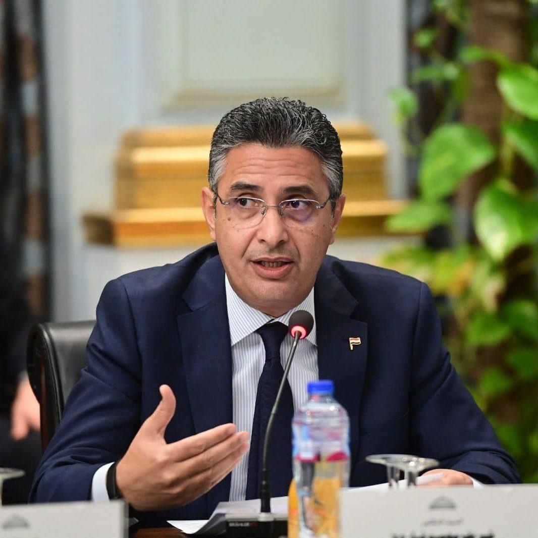 شريف فاروق، وزير التموين والتجارة الداخلية: تعزيز التحول الرقمي وربط المنشآت التموينية والمنافذ بمنظومة GIS لإحكام الرقابة والسيطرة والتتبع وتحسين الخدمات التموينية