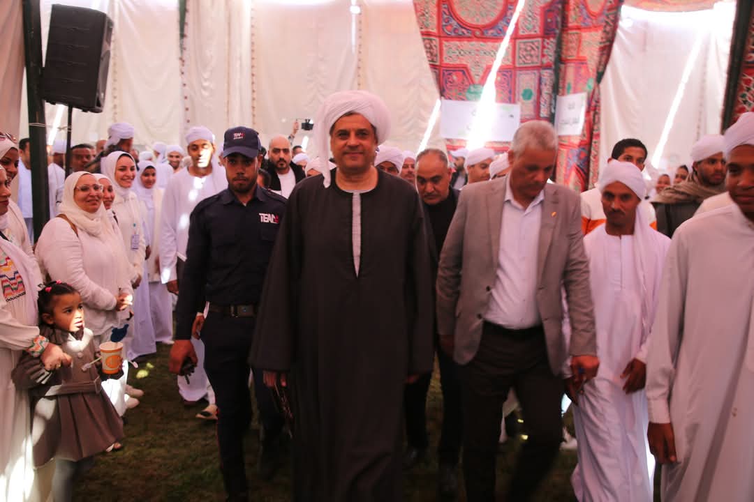 جامعة الأقصر تشارك في فعاليات منتدى دندرة الثقافي بإقامة معرض للفنون التشكيلية