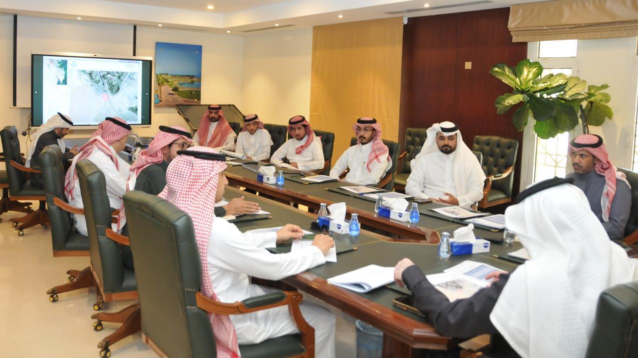 أمانة الشرقية ولجنة السلامة المرورية يناقشان المشاريع التطويرية في حاضرة الدمام
