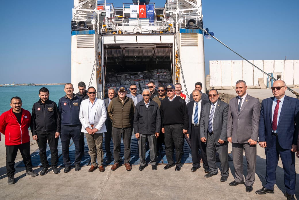 بالصور..محافظ شمال سيناء يستقبل وفد من الخبراء الأجانب .