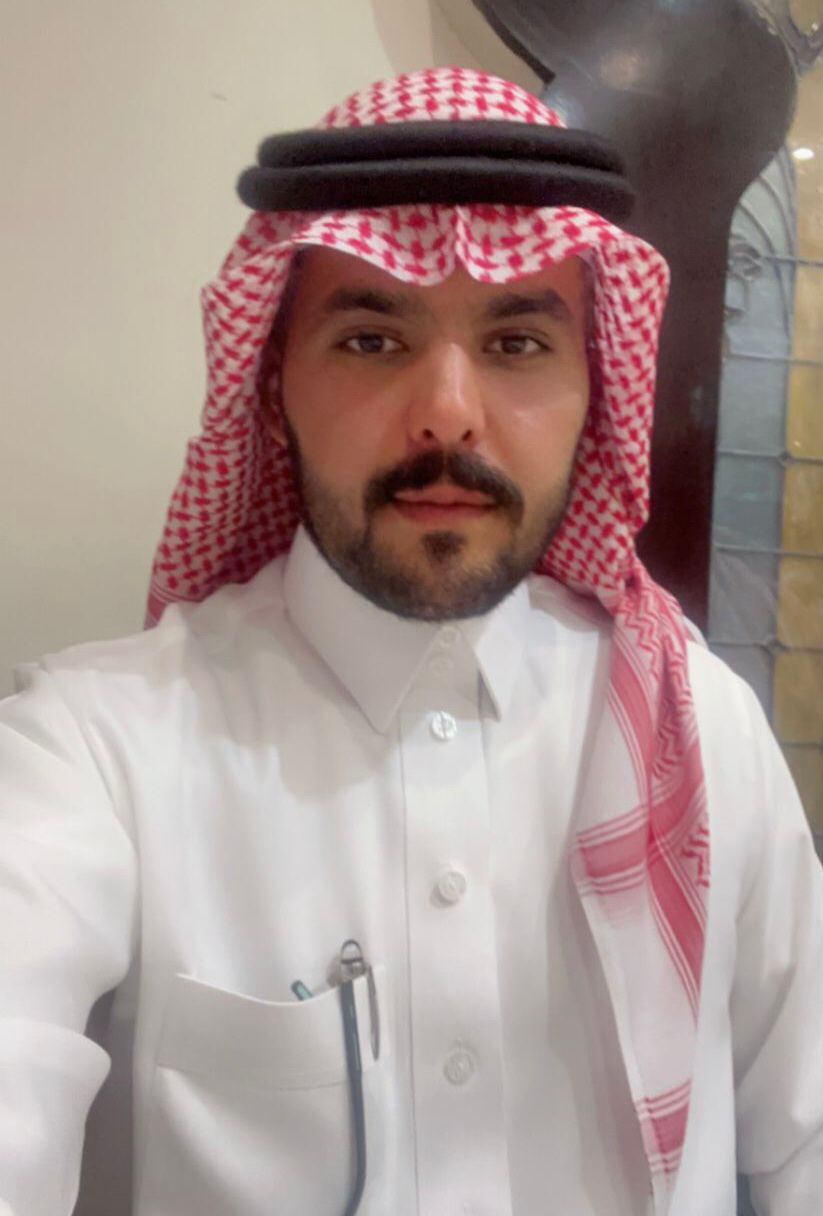بمشارك كلاسك77 للسيارات القديمةمربط فخر الشرقية يقيم حفل واستقبال لتعريف بأهمية الخيل العربية