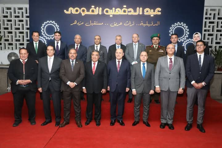 محافظ الشرقية يشهد احتفالية محافظة الدقهلية بعيدها القومي ويقدم التهنئة لقيادات وأبناء المحافظة