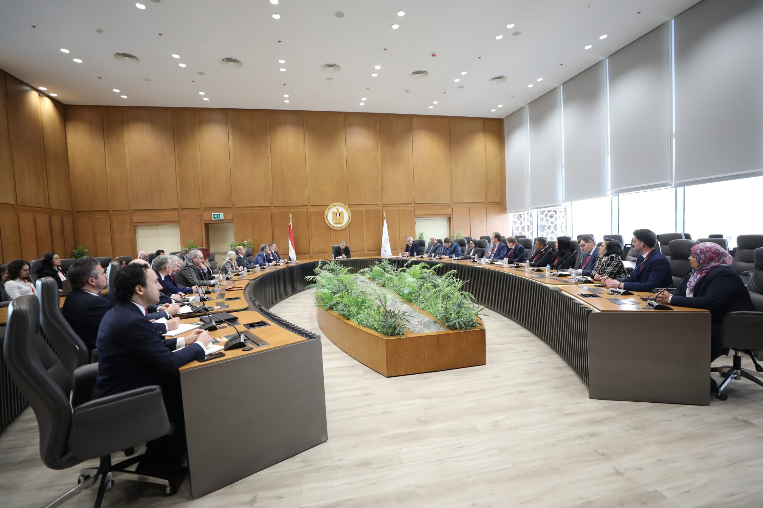 اجتماع مشترك لقيادات التعليم العالي مع أعضاء البعثة التعليمية البريطانية