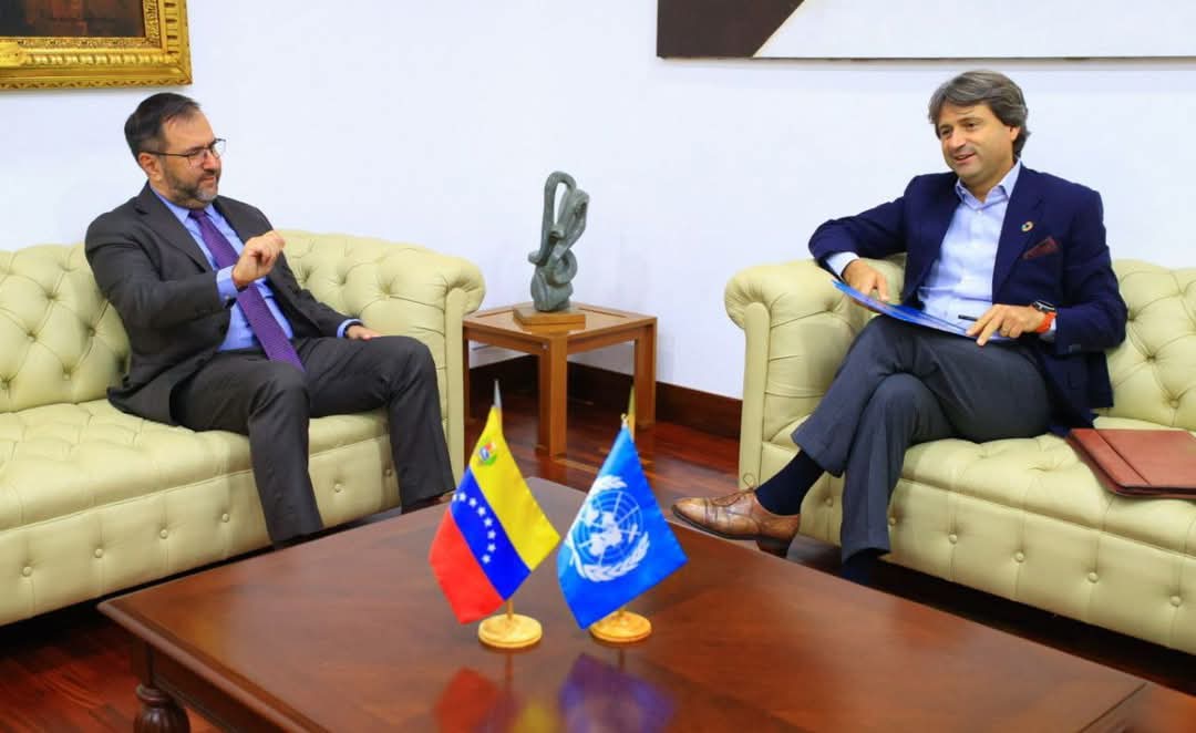 وزير الخارجية الفنزويلى يلتقى المنسق المقيم للأمم المتحدة ومنسق الشؤون الإنسانية في كاراكاس
