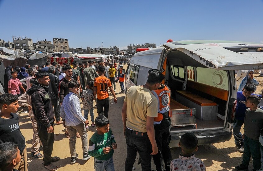 سقوط عشرات القتلى والجرحى بالقصف الإسرائيلي لغزة في ثاني أيام عيد الفطر