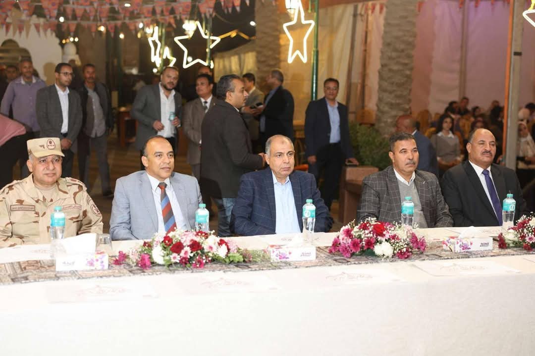 محافظ المنيا فى حفل إفطار المعلمين تحت شعار”تواصل وعطاء”…(صور)