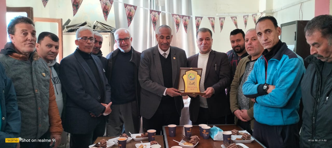 بالصور…المراجعة والحوكمة بالشباب والرياضة تكرم “الحجاوى” لاحالته لسن التقاعد بالعريش.