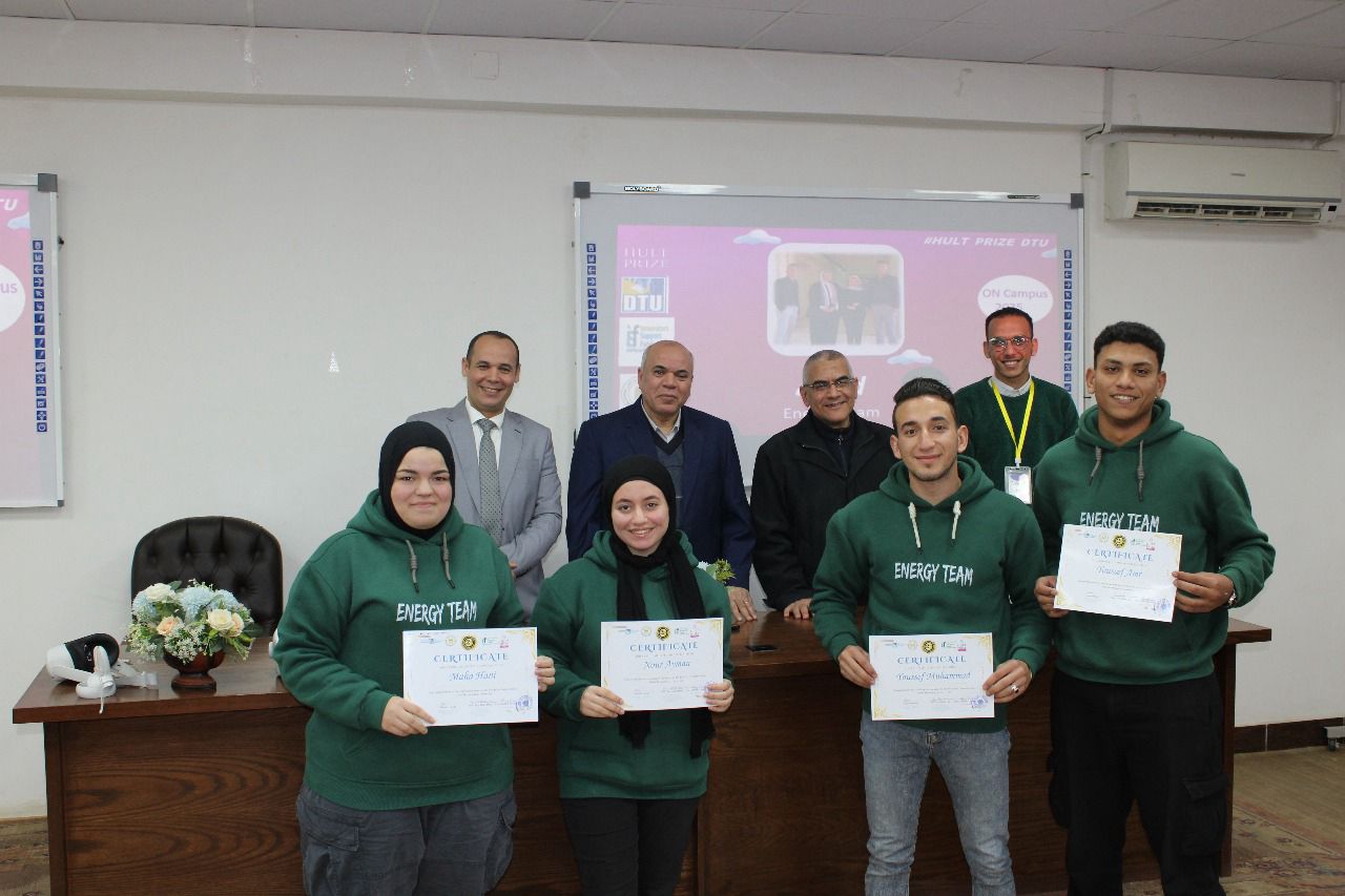 رئيس جامعة الدلتا التكنولوجية يكرم الفرق الفائزة فى مسابقة Hult Prize لإبتكار حلول ريادية وابداعية للتحديات المجتمعية