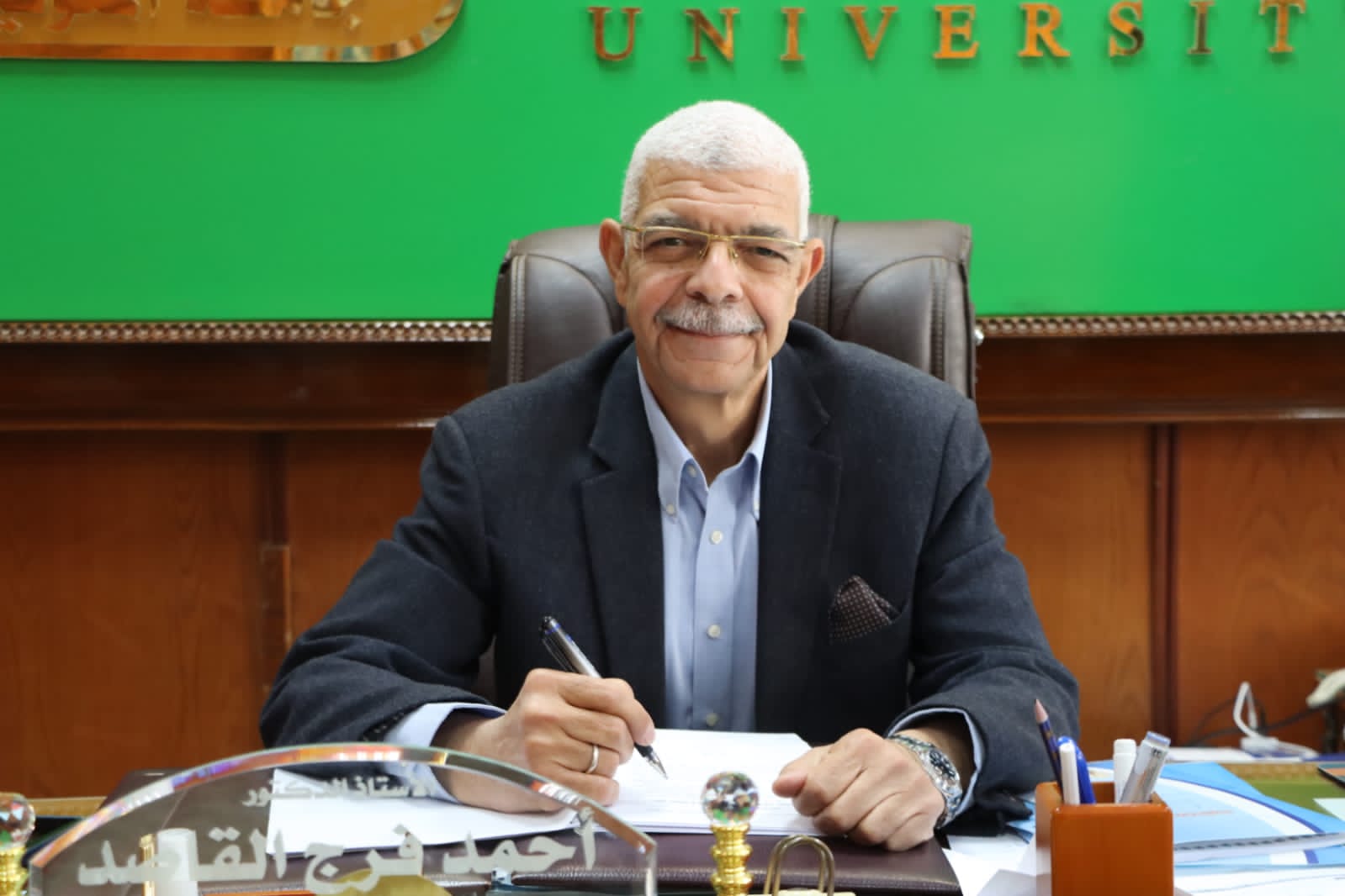 رئيس جامعة المنوفية يعقد لجنتي المكتبة المركزية والمكتبات “اون لاين “