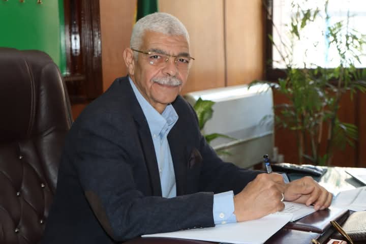 رئيس جامعة المنوفية يعقد إجتماع مجلس الدراسات العليا الشهري “أون لاين “