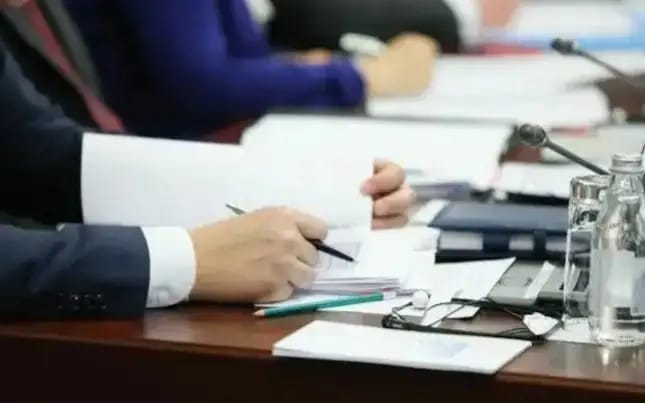 الرئيس الكازاخي يدعو إلى إجراء التعديلات اللازمة على التشريعات الضريبية