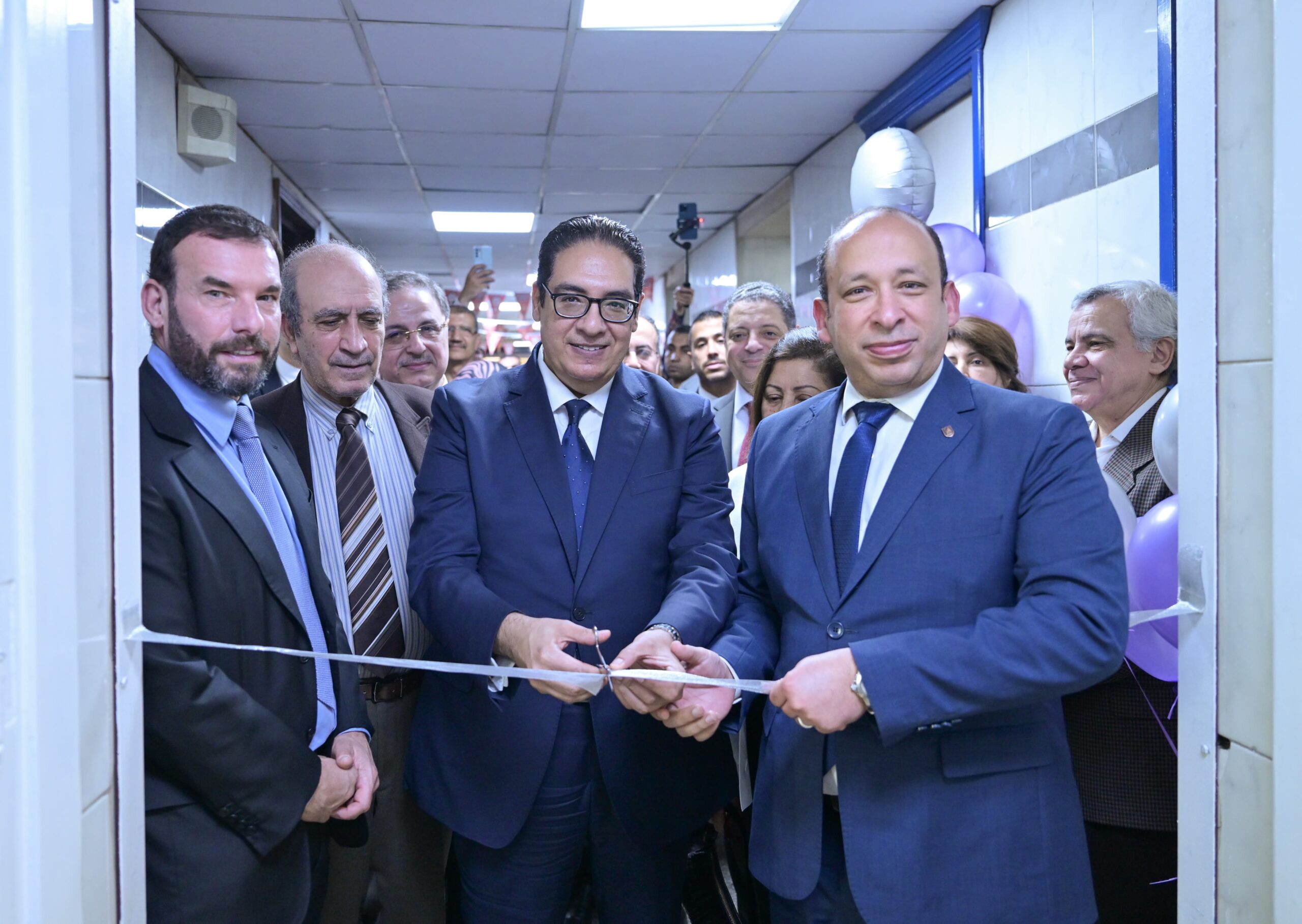 د. محمد سامى عبدالصادق يفتتح أحدث عمليات التجديد والتطوير بوحدة مناظير الجهاز الهضمي والكبد بمستشفي القصر العيني