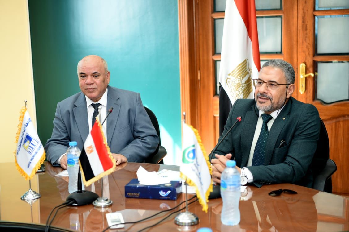 رئيس جامعة الدلتا التكنولوجية يشارك فى ورشة عمل حول تعزيز انتاجية المياه بدعوة من رئيس المركز القومى لبحوث المياه