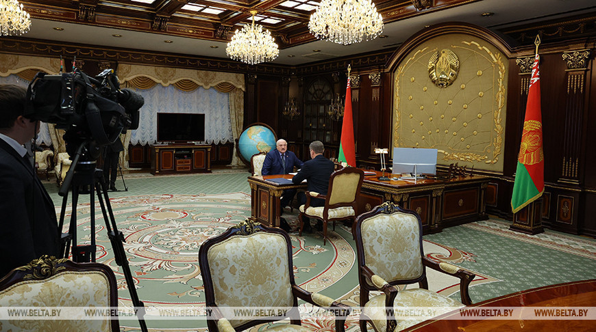 لوكاشينكو يتعهد بالإشراف على تقدم تحسين مينسك.