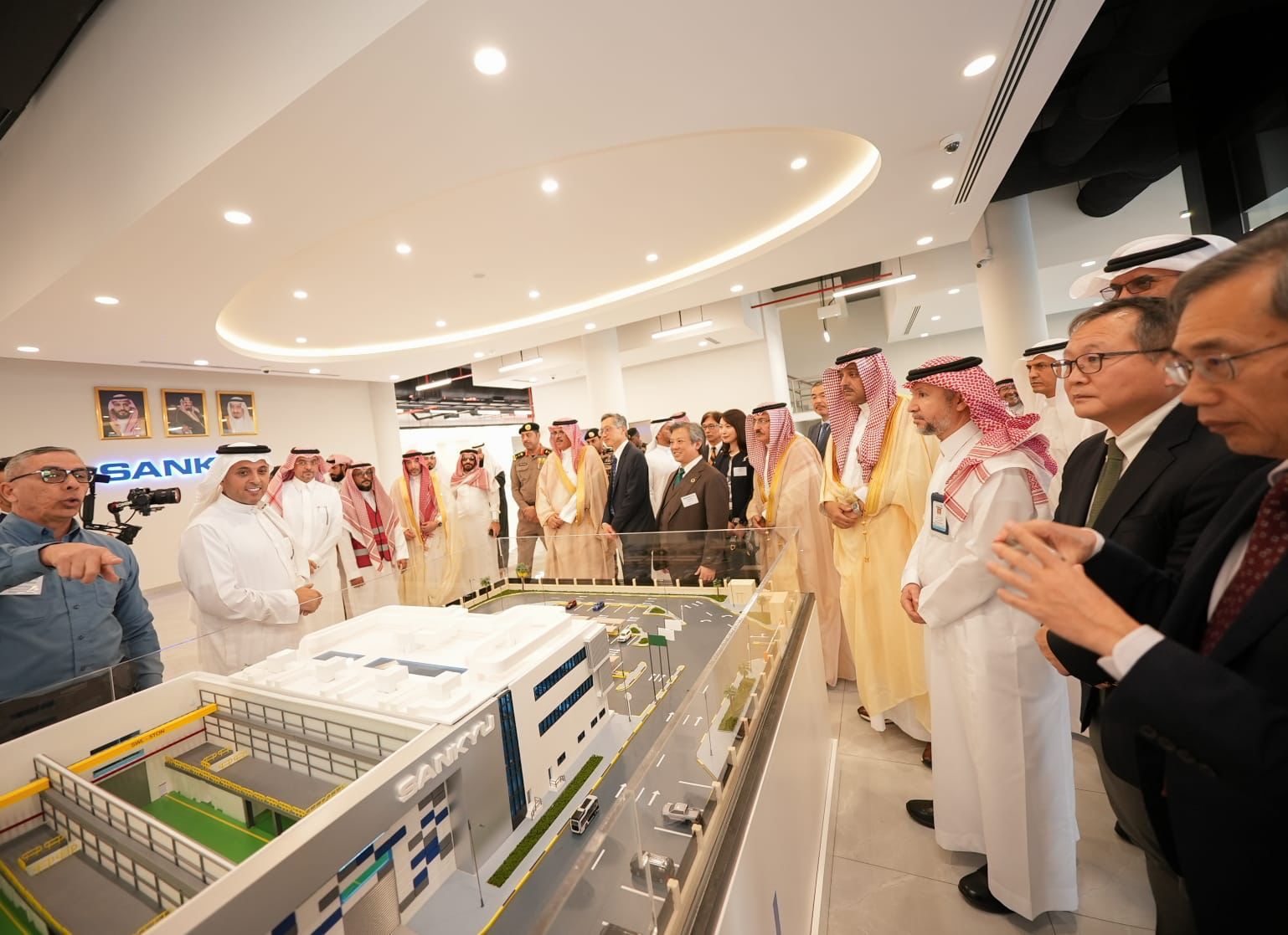 تحت رعاية أمير الشرقية وبحضور السفير الياباني محافظ الجبيل يفتتح أول مركز عالمي لتدريب وتأهيل طلاب وموظفي القطاع الصناعي