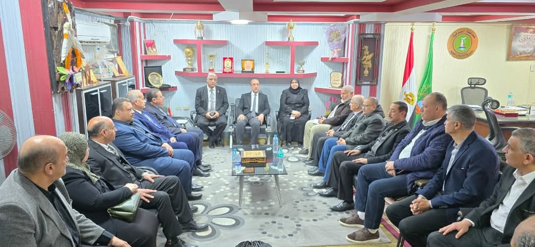مدير تعليم المنوفية يعقد اجتماعًا موسعًا لمناقشة خطة امتحانات الفصل الدراسي الثاني
