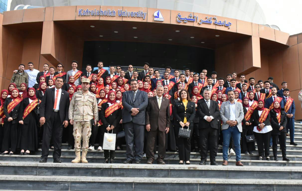 رئيس جامعة مدينة السادات تشهد فعاليات الندوة التثقيفية المجمعة الثالثة بجامعة كفر الشيخ.
