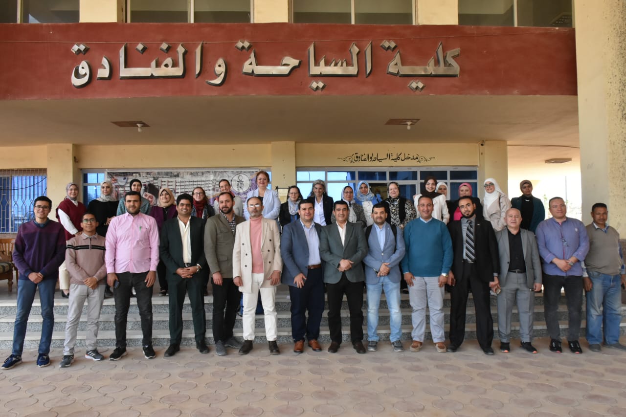 كلية السياحة والفنادق جامعة مدينة السادات تنظم دورة تدريبية عن منهجية البحث العلمي بالتعاون مع المعهد الفرنسي (IFAO)