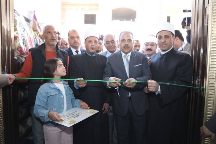 محافظ الشرقية يفتتح المسجد الكبير بكفر يوسف سلامه بمركز الزقازيق ويؤدي صلاة الجمعة بين جموع المصلين من أبناء القرية