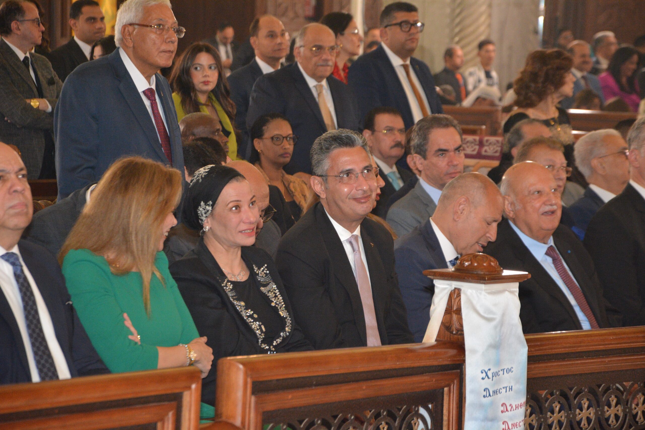 وزير التموين يقوم بزيارة الكنيسة الكاتدرائية المرقسية بالعباسية، لتقديم التهنئة لقداسة البابا تواضروس الثاني، والأخوة الأقباط بعيد القيامة المجيد.