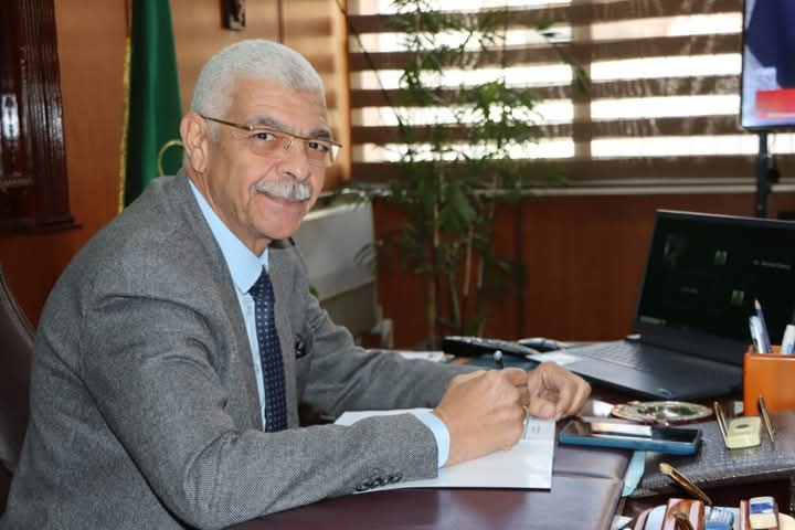 “القاصد “يعقد إجتماع لجنة قبول الهدايا والتبرعات بجامعة المنوفية “أون لاين”