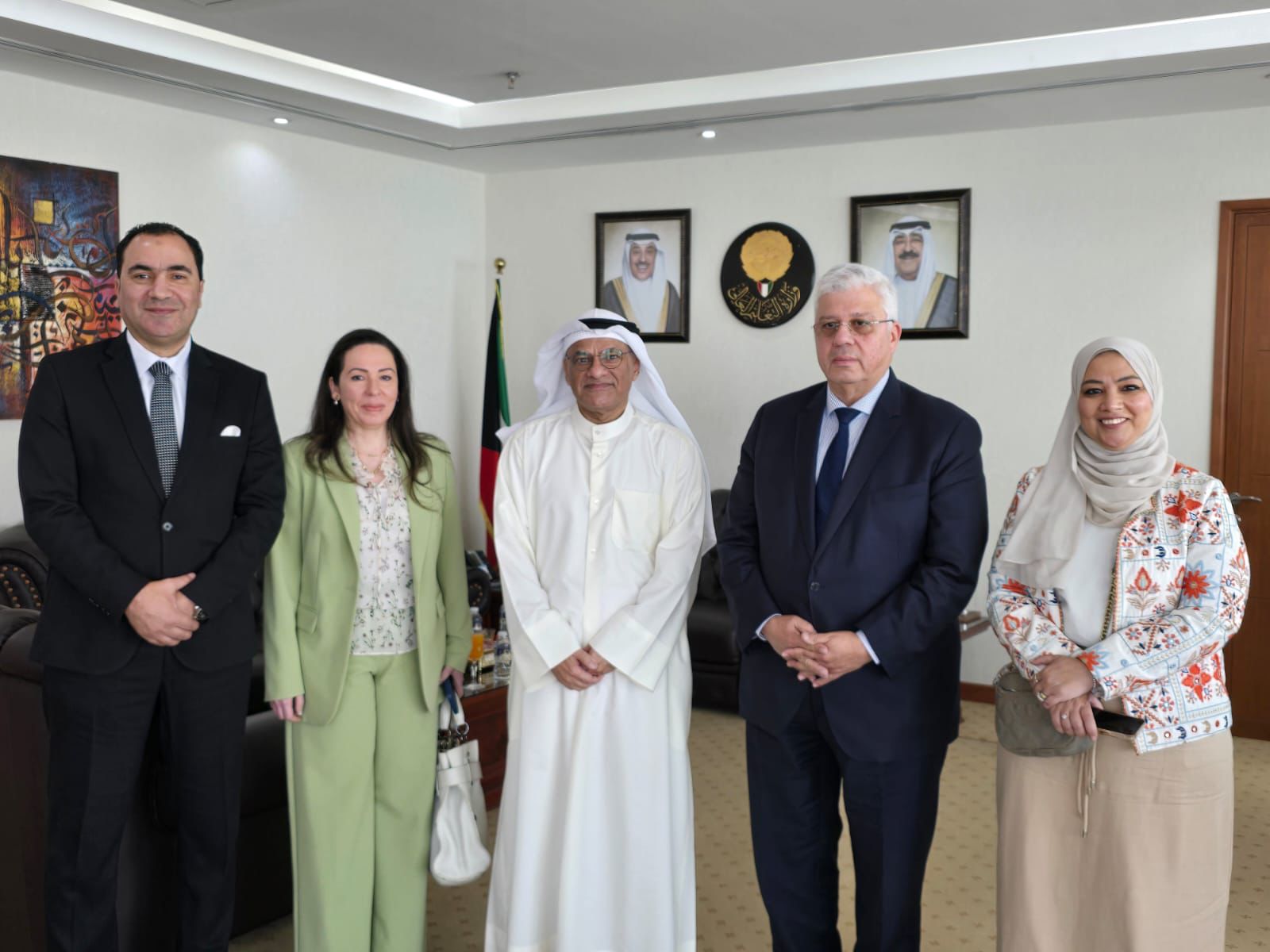 خلال زيارته لدولة الكويت، الدكتور أيمن عاشور يلتقي نظيره الكويتي لتعزيز التعاون في التعليم العالي والبحث العلمي.