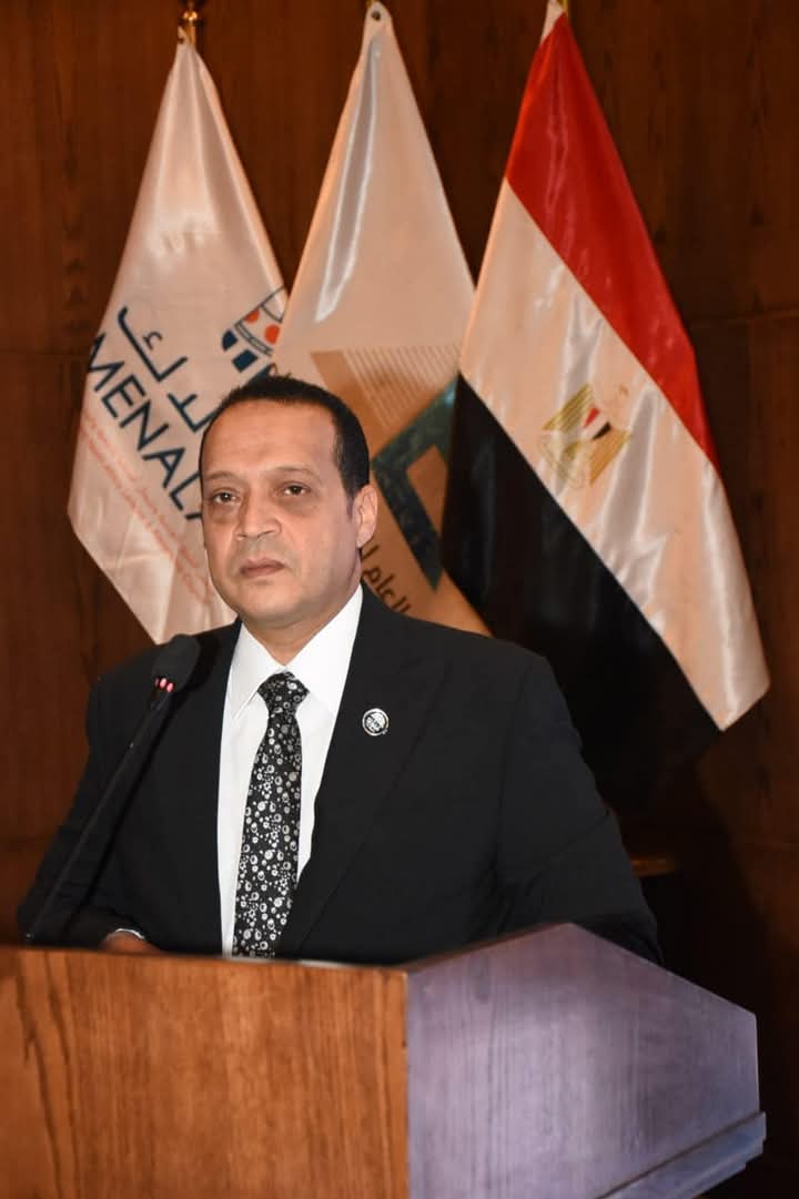 خالد أبو الوفا يتقدم بطلب مناقشة عامة حول توطين التكنولوجيا والتحول نحو الصناعة الخضراء بشركات قطاع الأعمال.