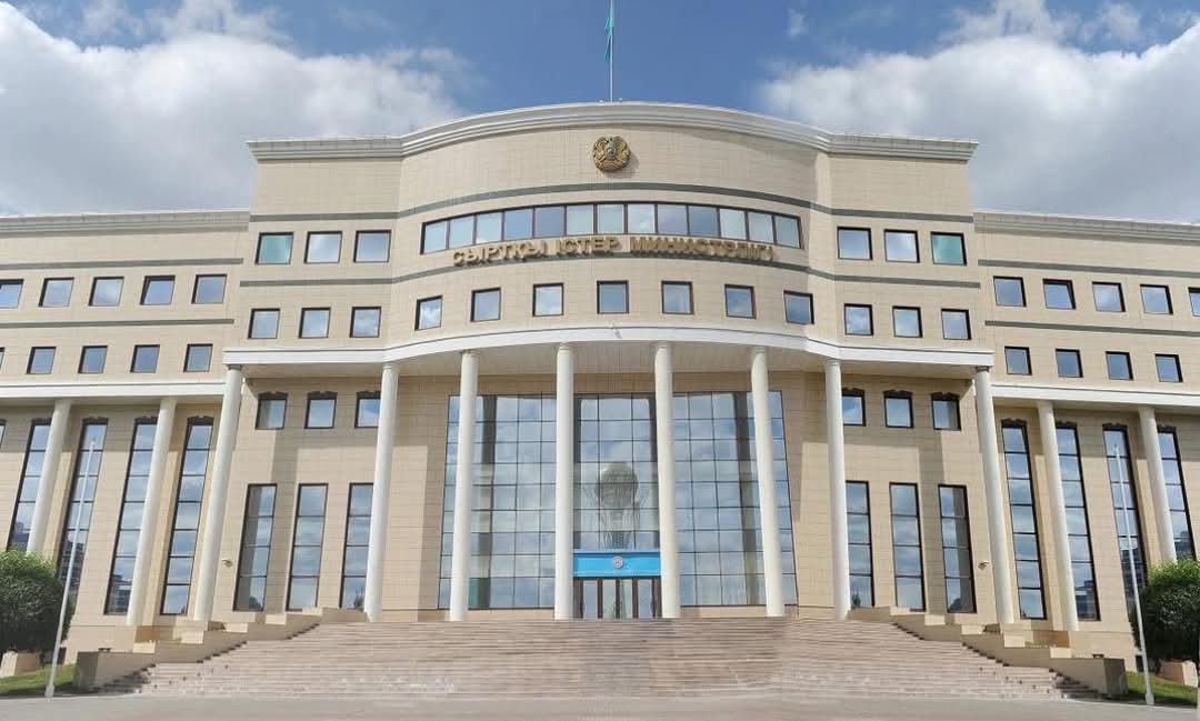 وزارة الخارجية الكازاخية تقرّ لوائح جديدة للحصول على تأشيرة مستثمر.