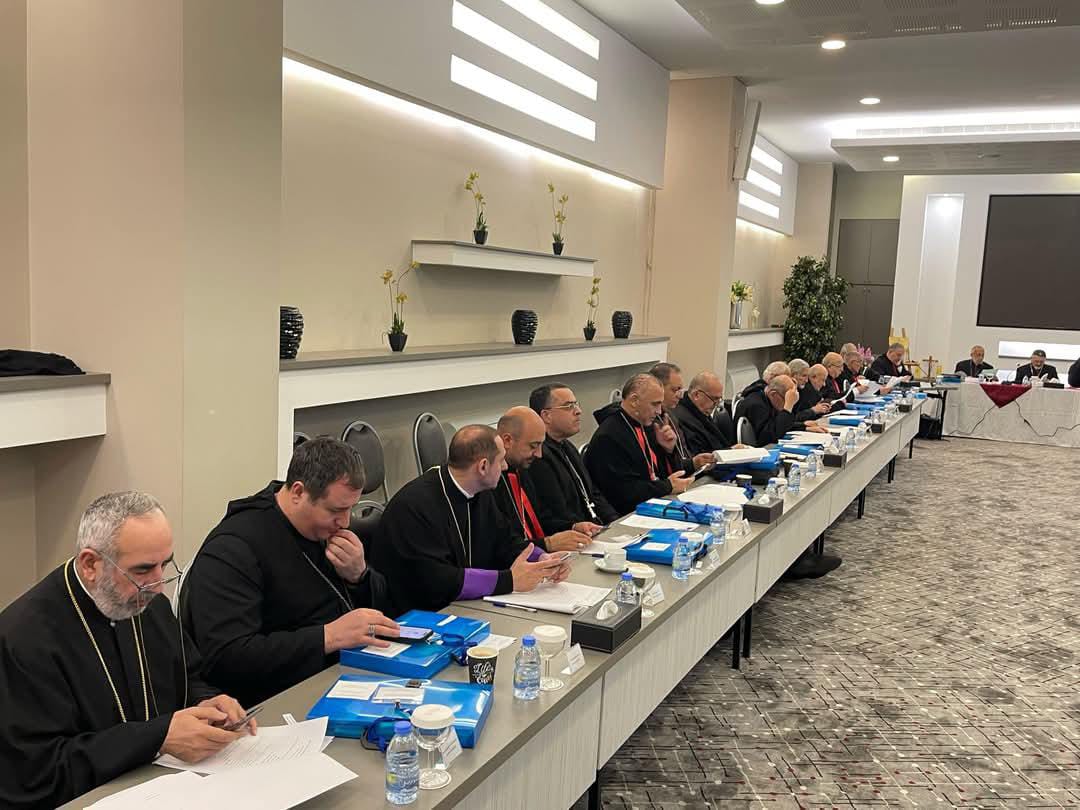 الدولي لشباب الأقباط في روما ومجلس شباب كنائس مصر يهنؤن العمال بعيدهم : المسيح يحبكم ويبارك أيديكم