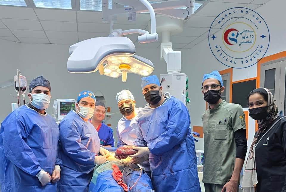 ” مستشفى 15مايوالتخصصي ” وفريق العمل بيقدم نموذج يحترم لمريض الطوارئ دائما