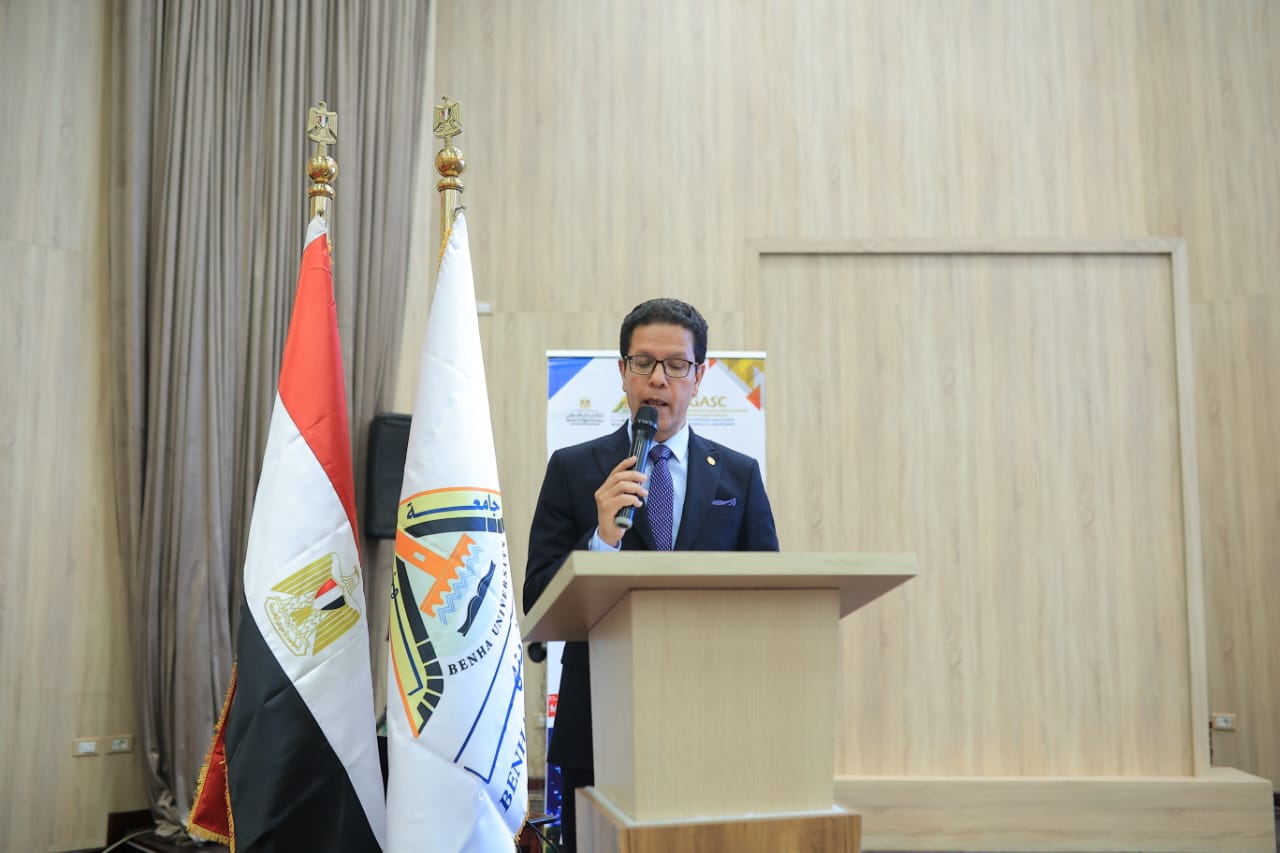 افتتاح فعاليات المؤتمر الرابع لطلاب الدراسات العليا في مجال العلوم التطبيقية بجامعة بنها