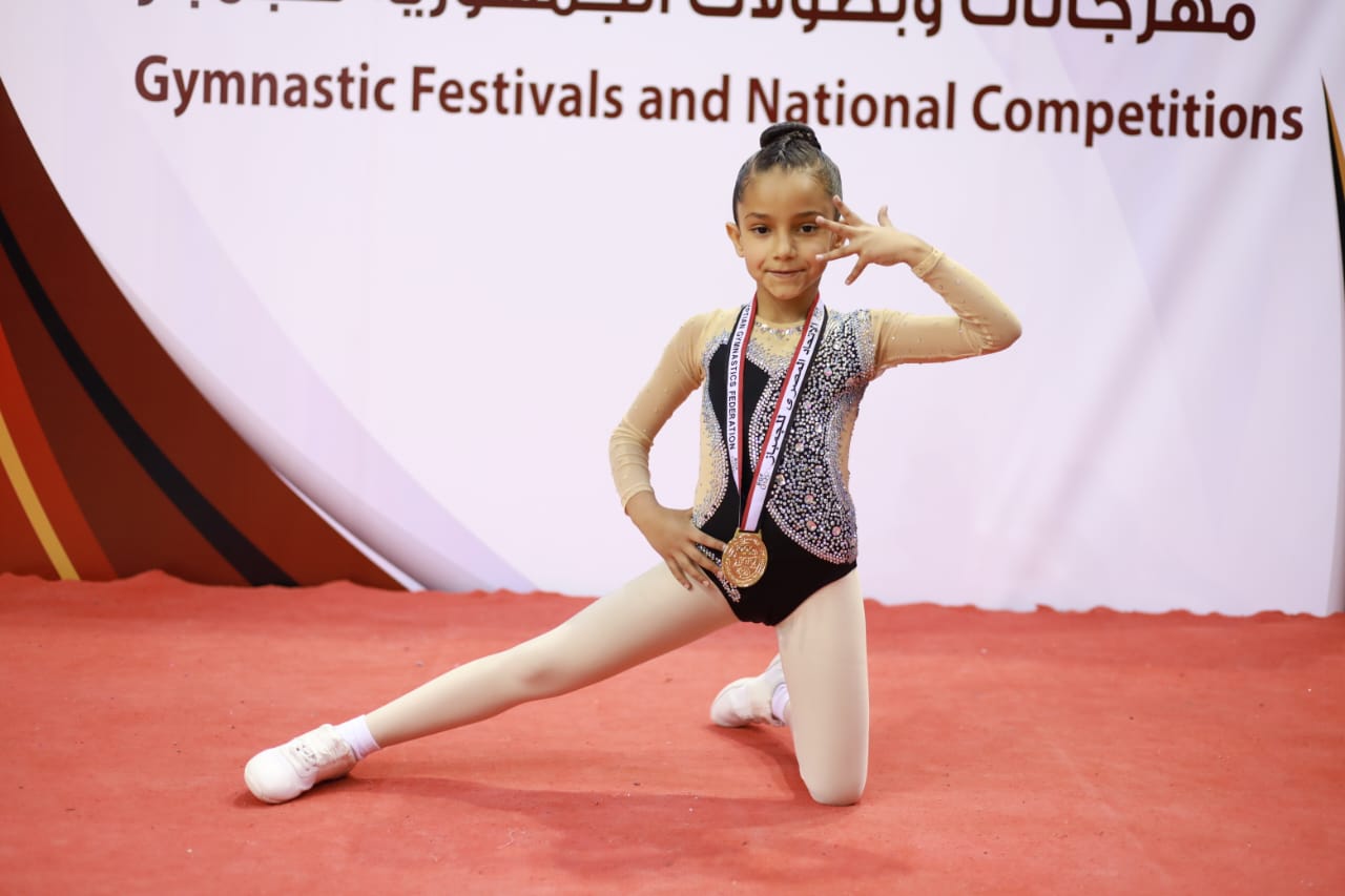 فريده محمد سعدي تفوز ببطولة الجمهورية للجمباز تحت 8 سنوات