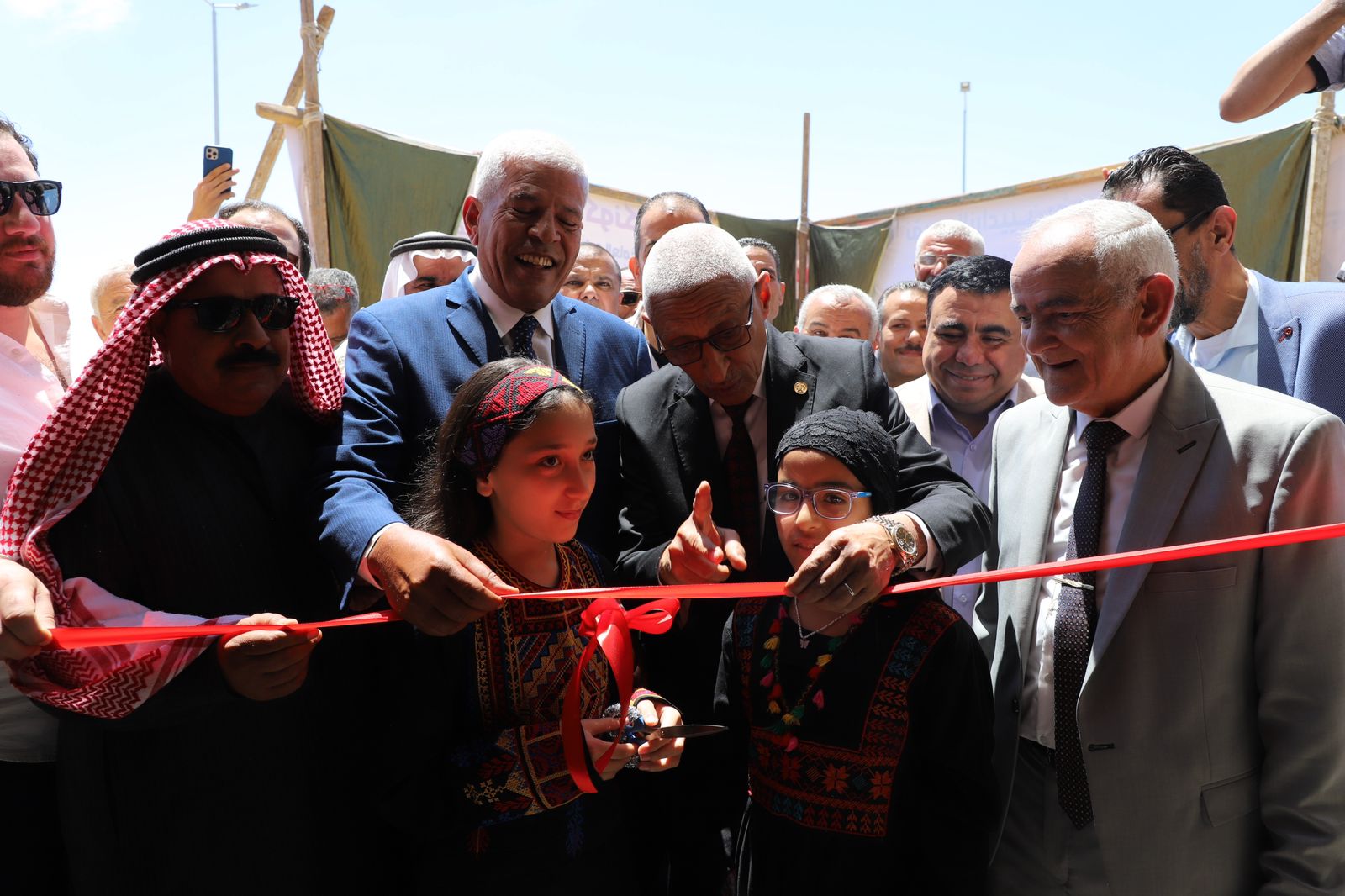 بالصور….محافظ شمال سيناء يفتتح مبني نقابة الزراعيين بالعريش .