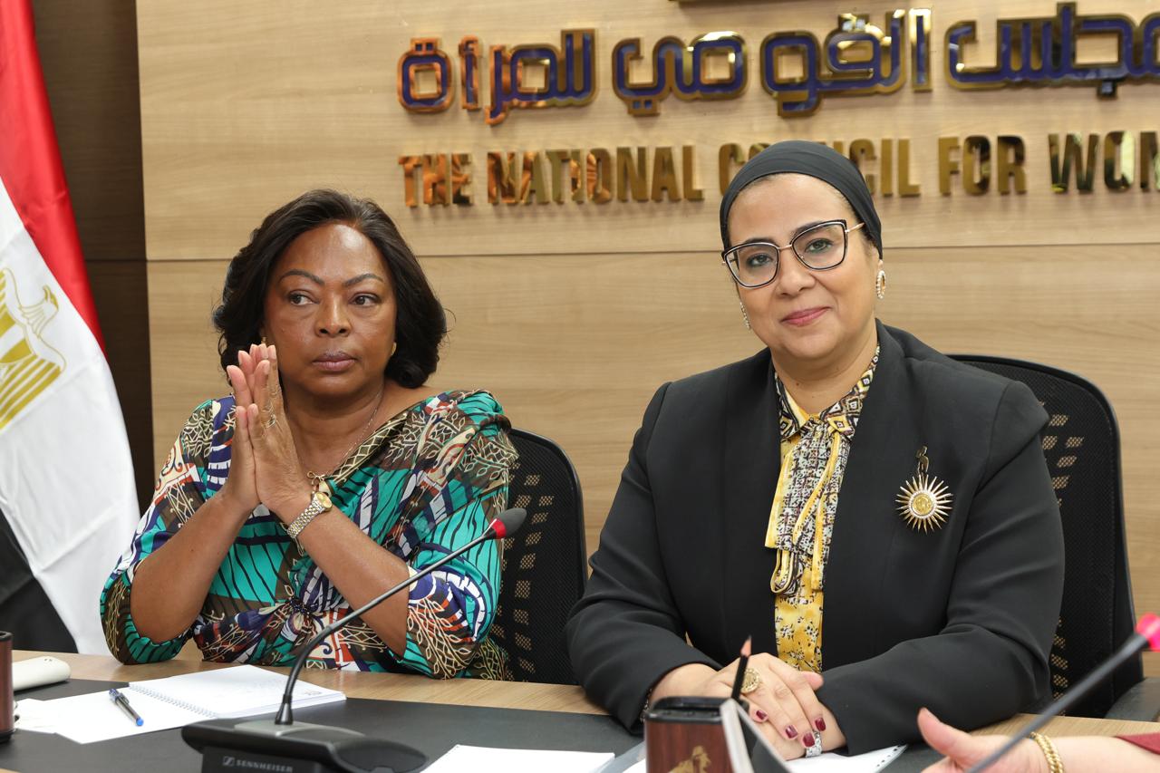 رئيسة القومي للمرأة تستقبل حرم رئيس دولة أنغولا