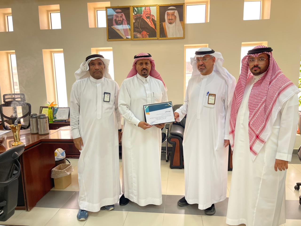 “أسرة آمنة كيف نحميها” محاضرة توعوية في مكتب ضمان الأحساء تزامناً مع اليوم العالمي للأسرة.