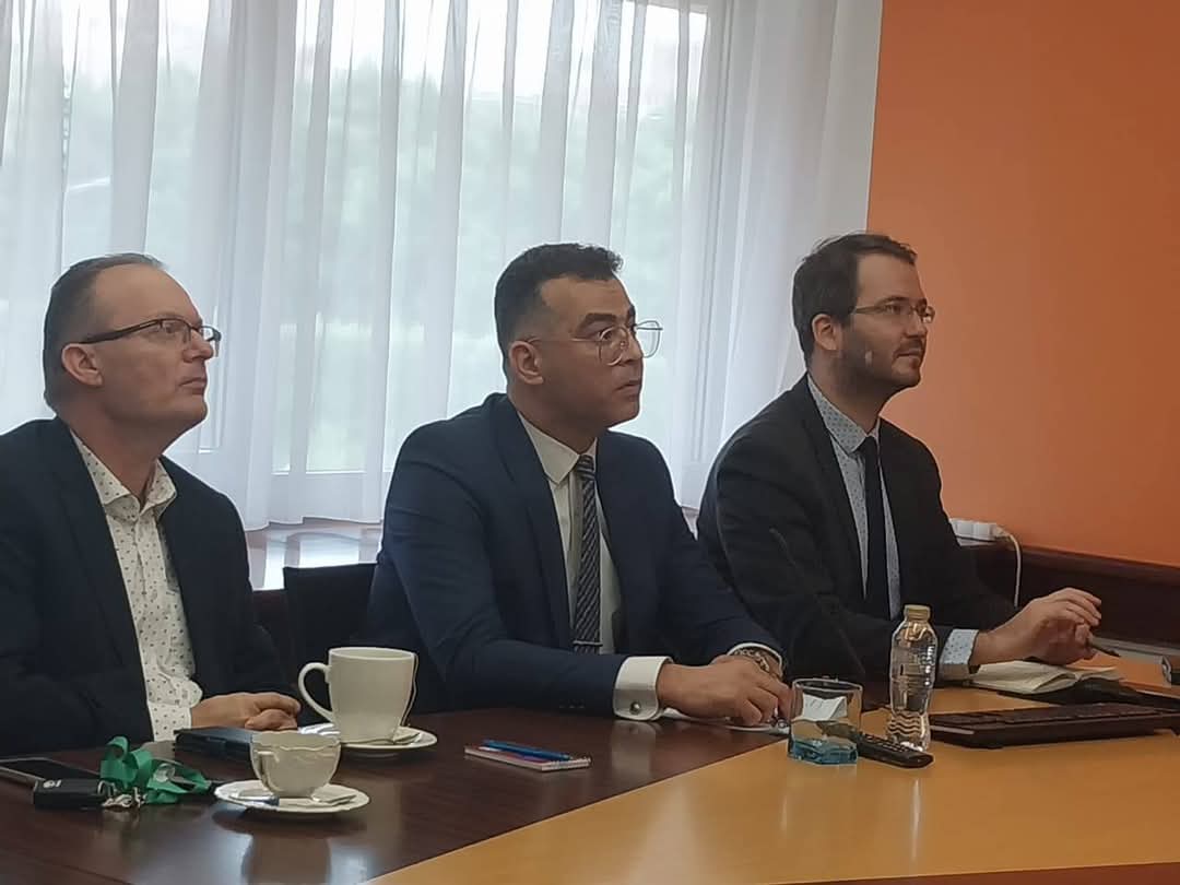 بحضور سفير التشيك بالقاهرة.. سفارة براغ فى مصر تعقد ندوةً إلكترونيةً لشركات تشيكية ومصرية لدعم الاستثمار بين البلدين