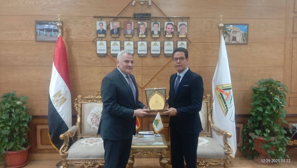 بروتوكول تعاون بين جامعة بنها وجهاز حماية وتنمية البحيرات والثروة السمكية