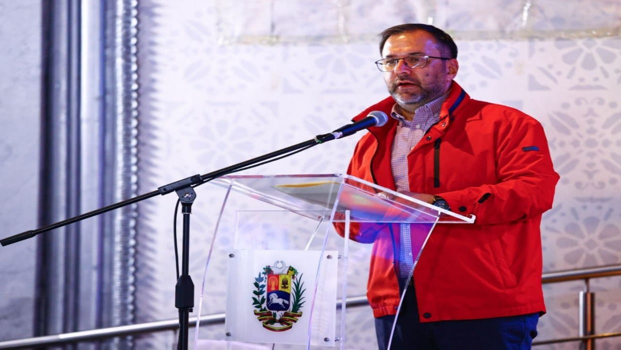 وزير الخارجية الفنزويلي يؤكد دفاعه عن غوايانا إيسكويبا وانتخاب أول حاكم لها في 25 مايو.