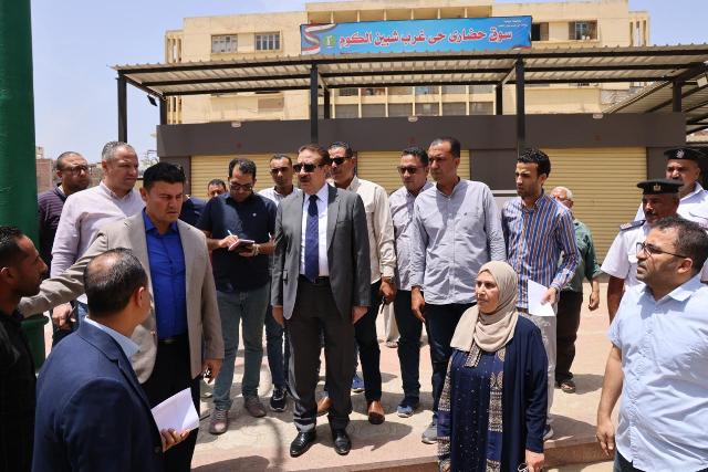 محافظ المنوفية يتفقد السوق الحضاري الجديد بمنطقة سيدي خميس تمهيدا لافتتاحه