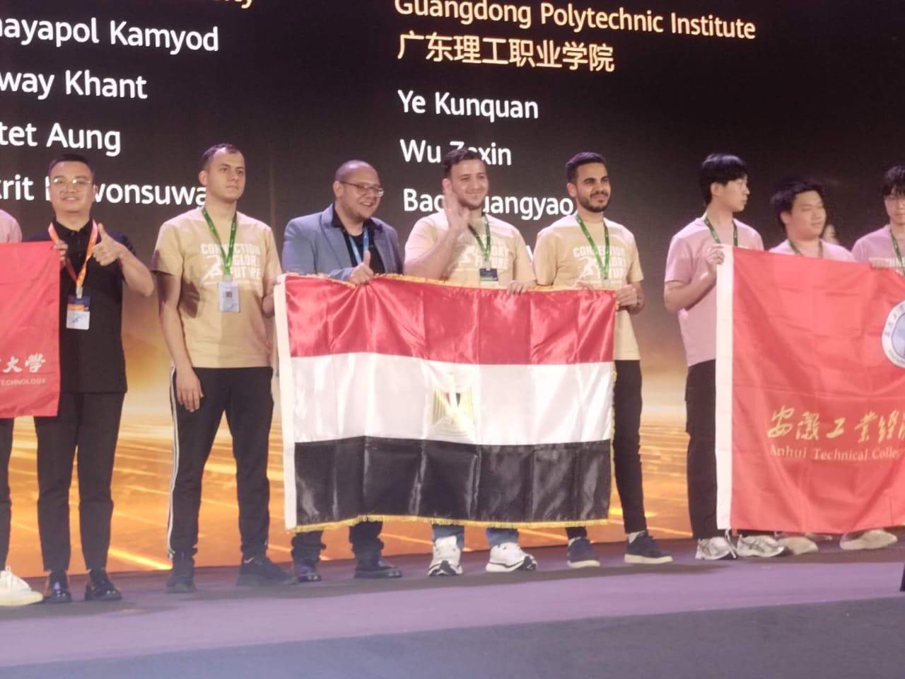 جامعة الدلتا التكنولوجية تهنئ احد خريجيها بحصوله على المركز الثالث فى التصفيات النهائية لمسابقة Huawei ICT على مستوى العالم