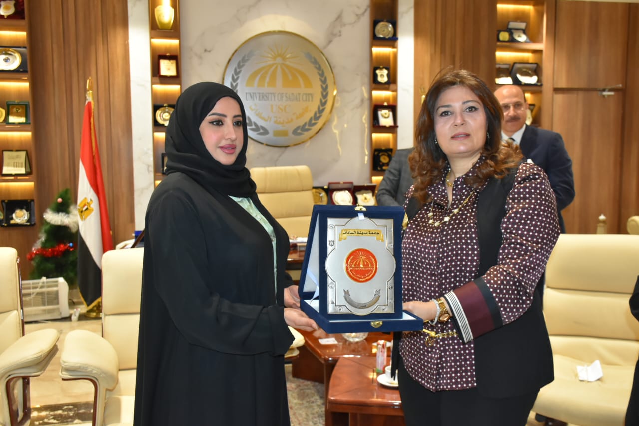 رئيس جامعة مدينة السادات تستقبل المستشار الثقافي لسفارة البحرين لبحث سبل التعاون في كل المجالات الاكاديمية التعليمية والبحثية وفي مجال التدريب