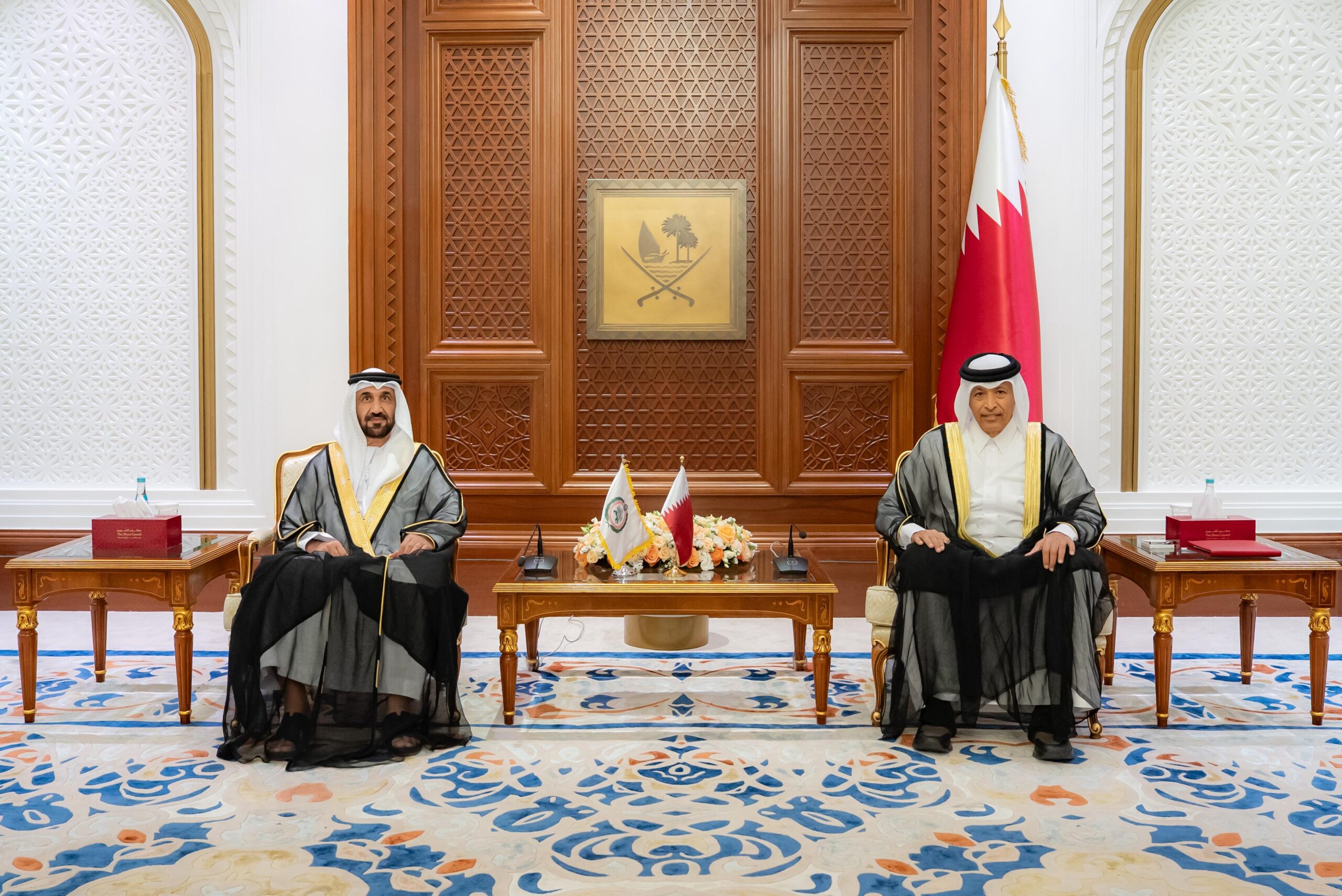 خلال لقائه رئيس مجلس الشورى في دولة قطر:رئيس البرلمان العربي يشيد بالجهود التي يقوم بها أمير دولة قطر لوقف حرب الإبادة الجماعية ضد الشعب الفلسطيني