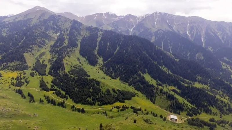 كازاخستان تكشف عن أكبر مشروع سياحي في آسيا الوسطى