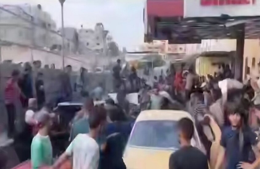 بقصف إسرائيلي..51 قتيلا و200 إصابة بعضها خطرة في استهداف منتظري المساعدات جنوب قطاع غزة